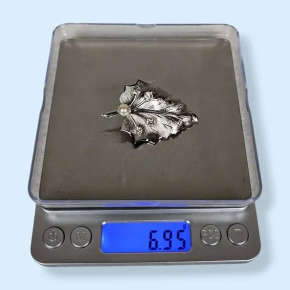 Vintage Rhinestone & Faux Pearl Leaf Brooch - Picture 6 of 6